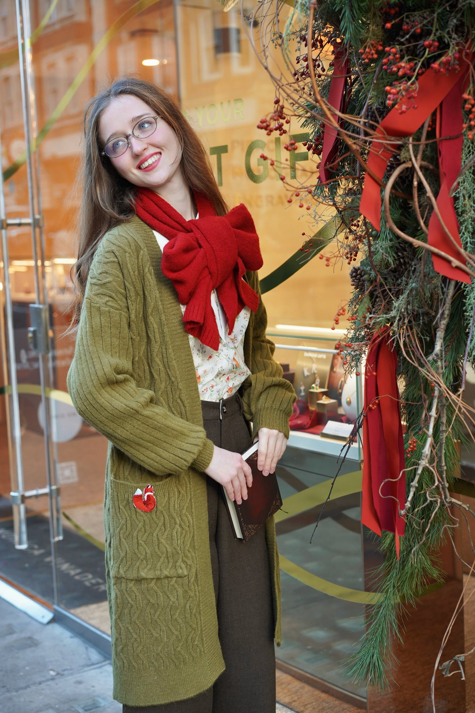 Bellebury Scarf (Festive Red)