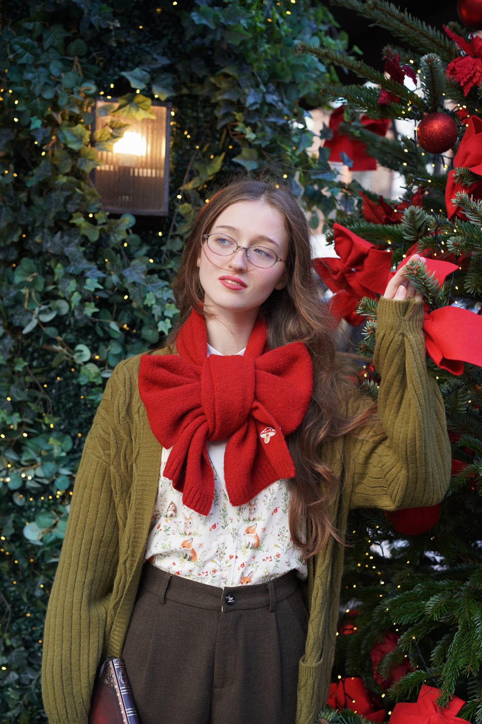 Bellebury Scarf (Festive Red)
