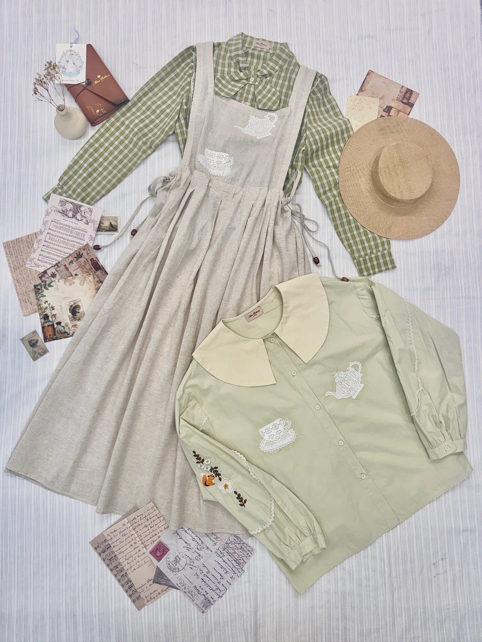 Tea Time Linen Pinafore Dress (Victorian Cream)