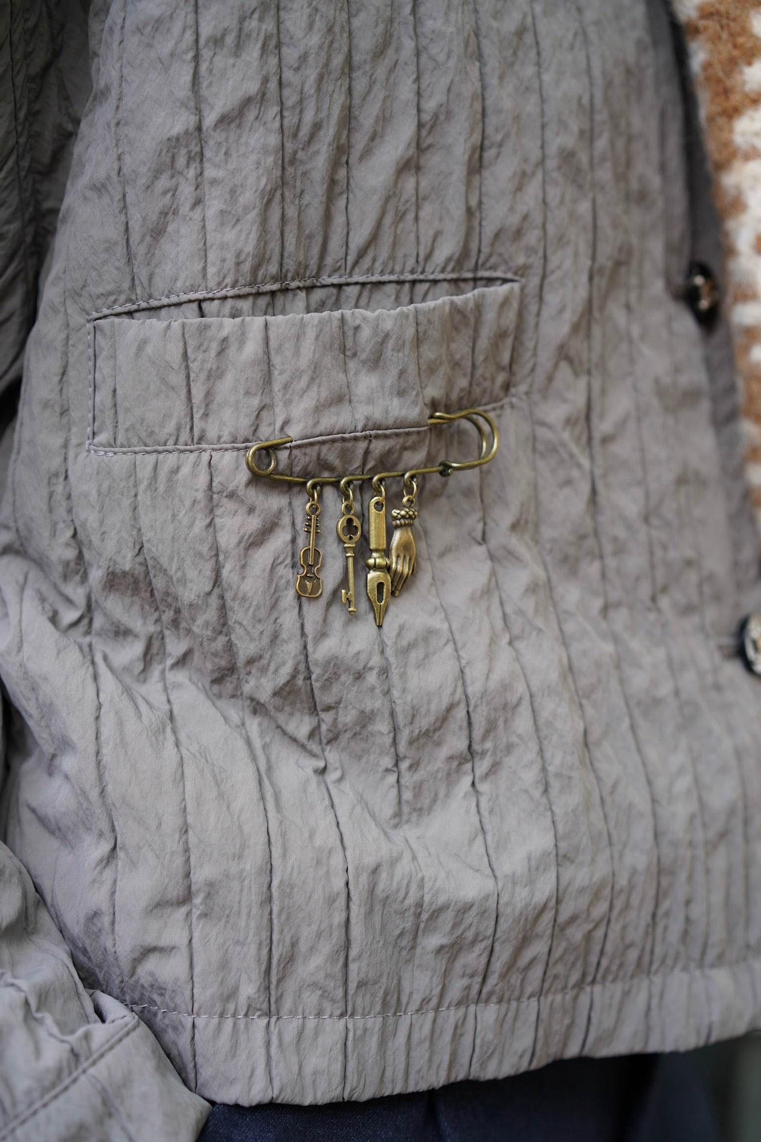 The Nevermore Secrets Pin