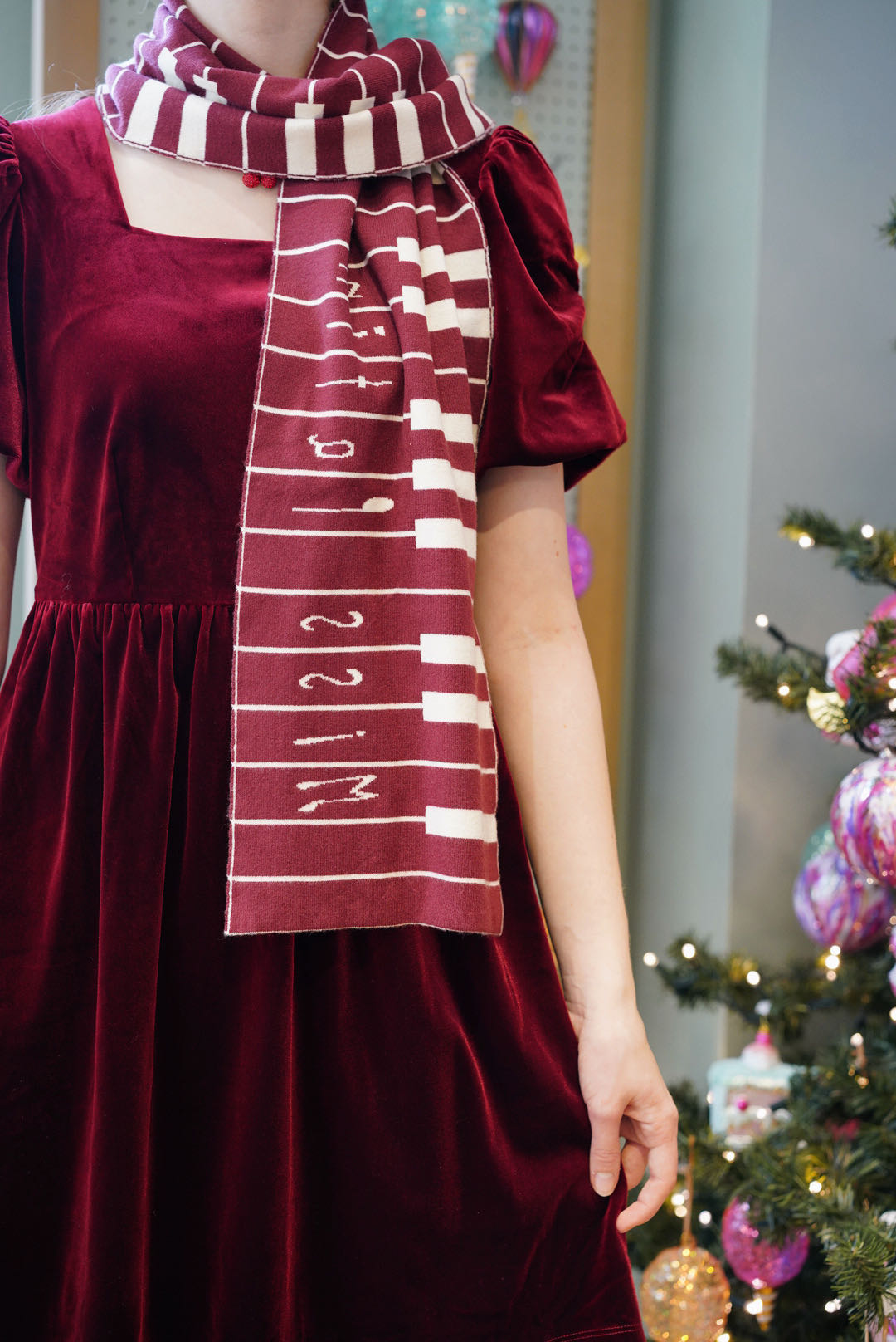 Piano Scale Scarf (Wine)