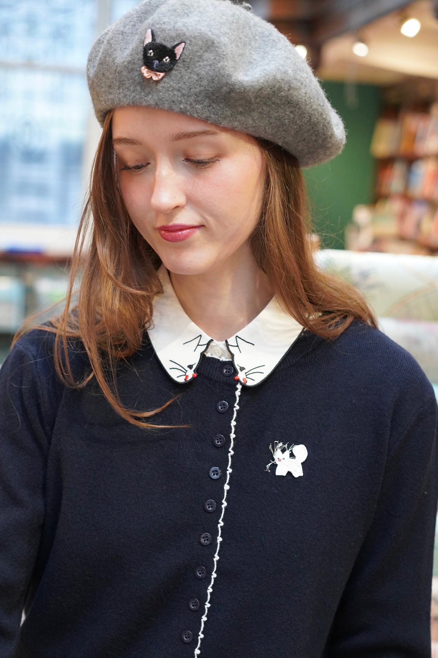 Whisker Cat Contrast Edge Cardigan (Navy)