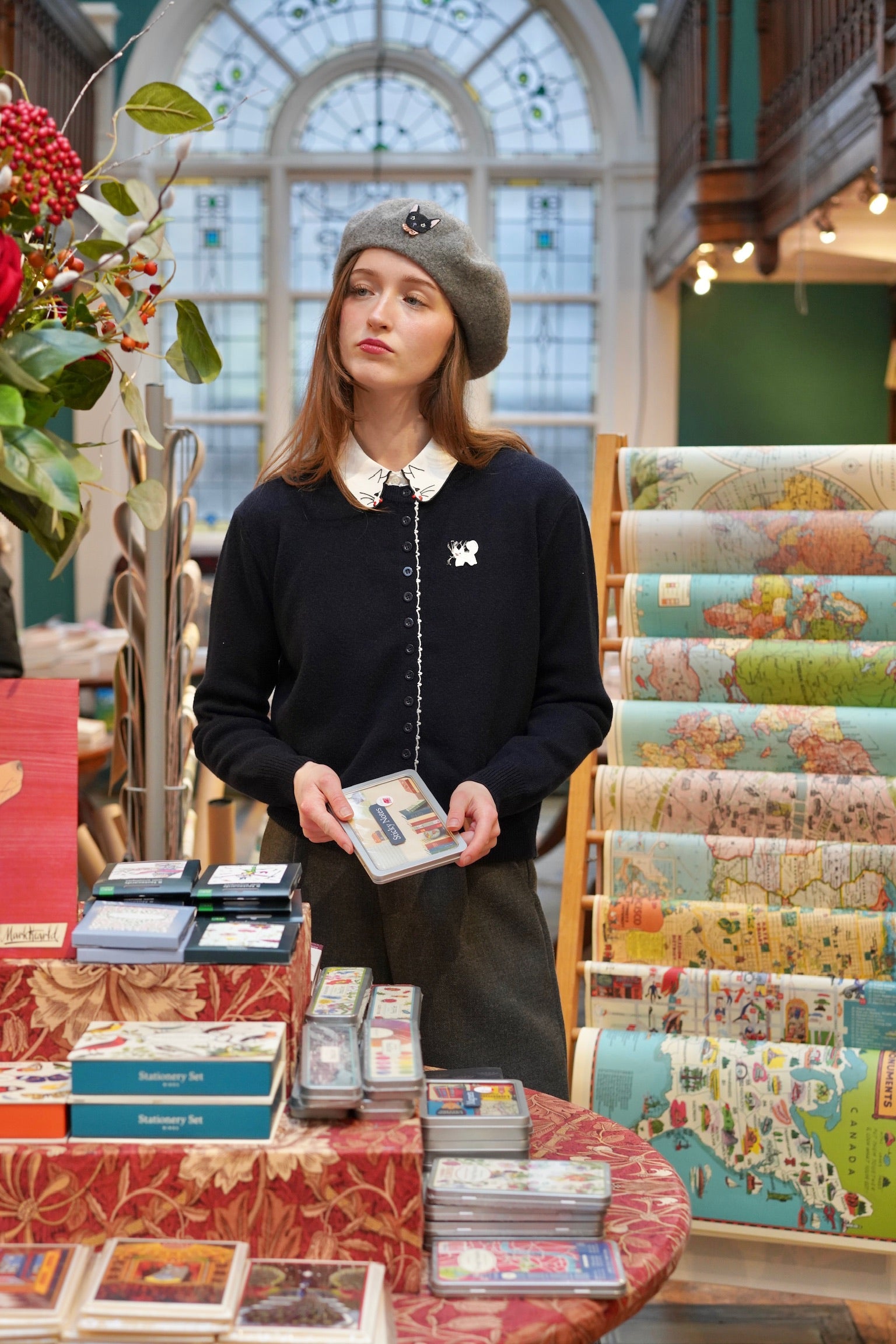 Whisker Cat Contrast Edge Cardigan (Navy)