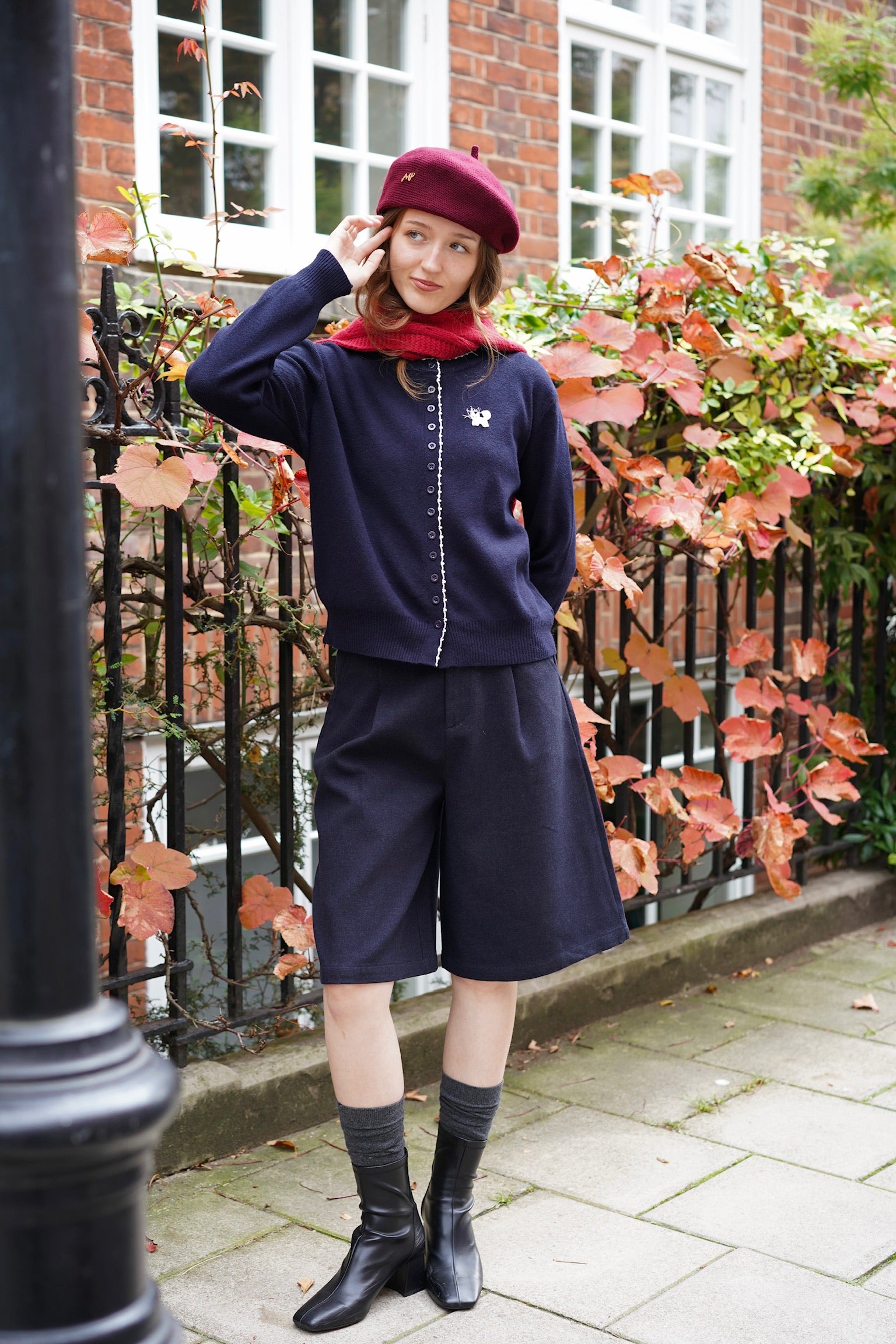 Whisker Cat Contrast Edge Cardigan (Navy)